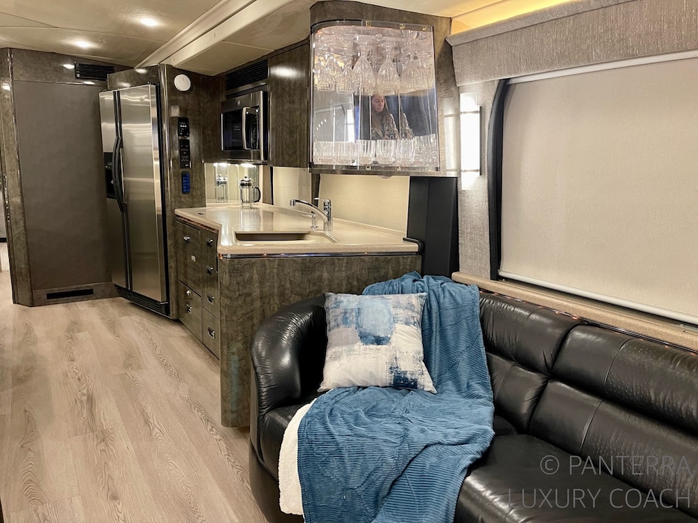 1997 Prevost Marathon H3-45 For Sale