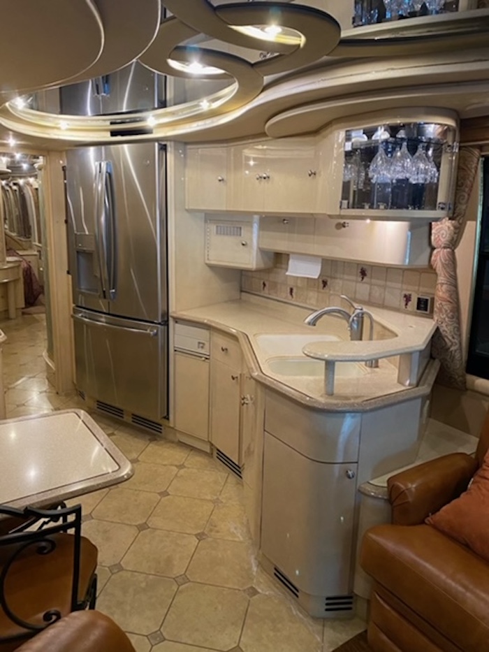 1999 Prevost Liberty XL For Sale