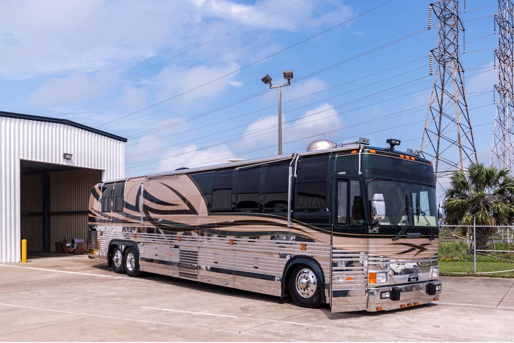 1999 Prevost Liberty XL For Sale