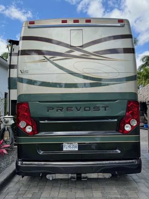 2001 Prevost Featherlite H3-45 For Sale