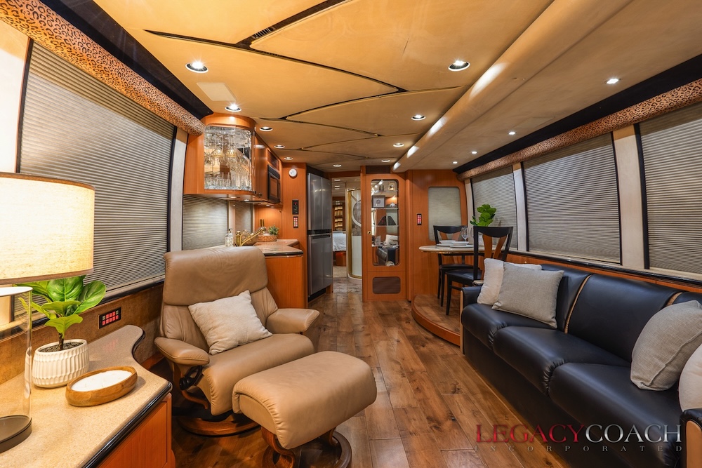 2002 Prevost Marathon XLII For Sale