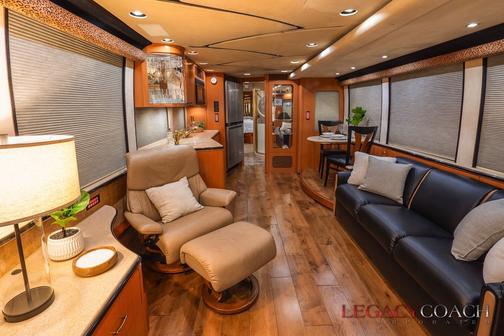 2002 Prevost Marathon XLII For Sale