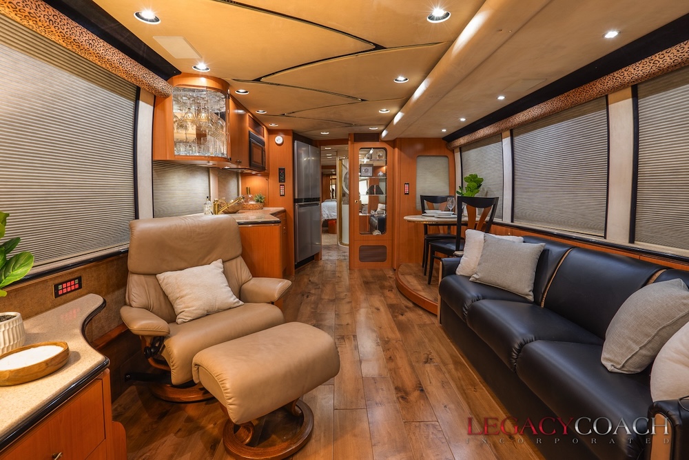 2002 Prevost Marathon XLII For Sale