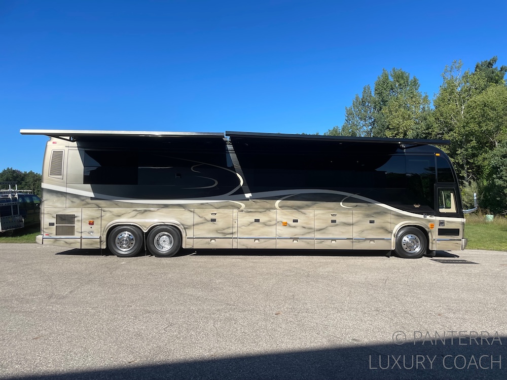 2005 Prevost  Marathon H3-45 For Sale