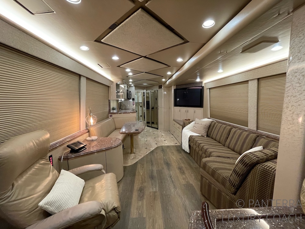 2005 Prevost  Marathon H3-45 For Sale