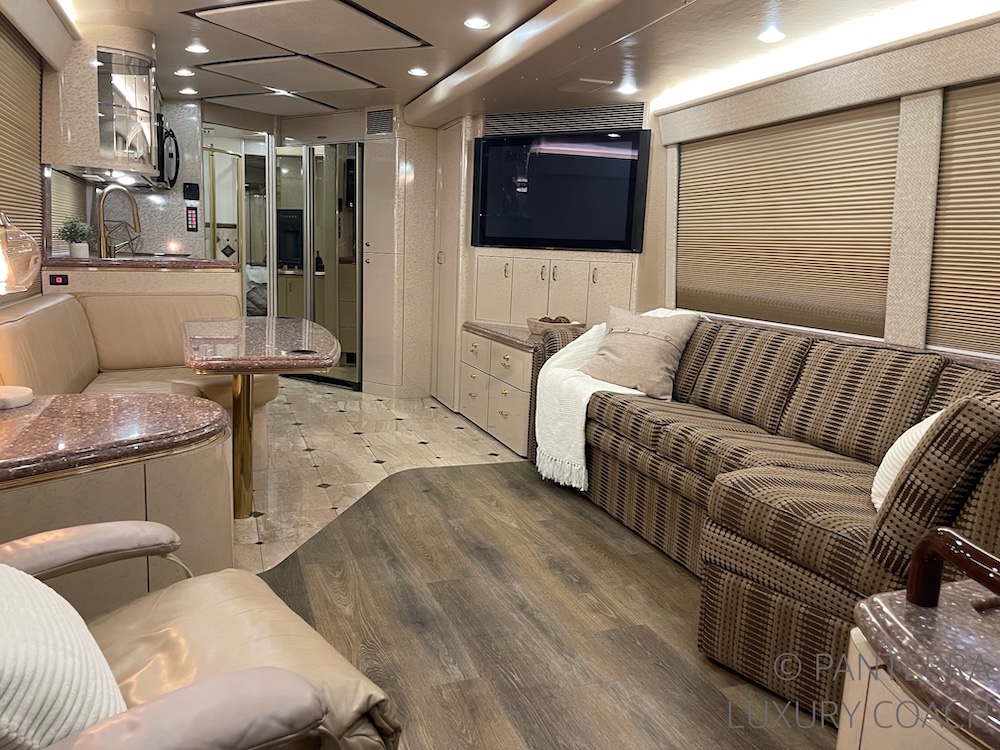 2005 Prevost  Marathon H3-45 For Sale