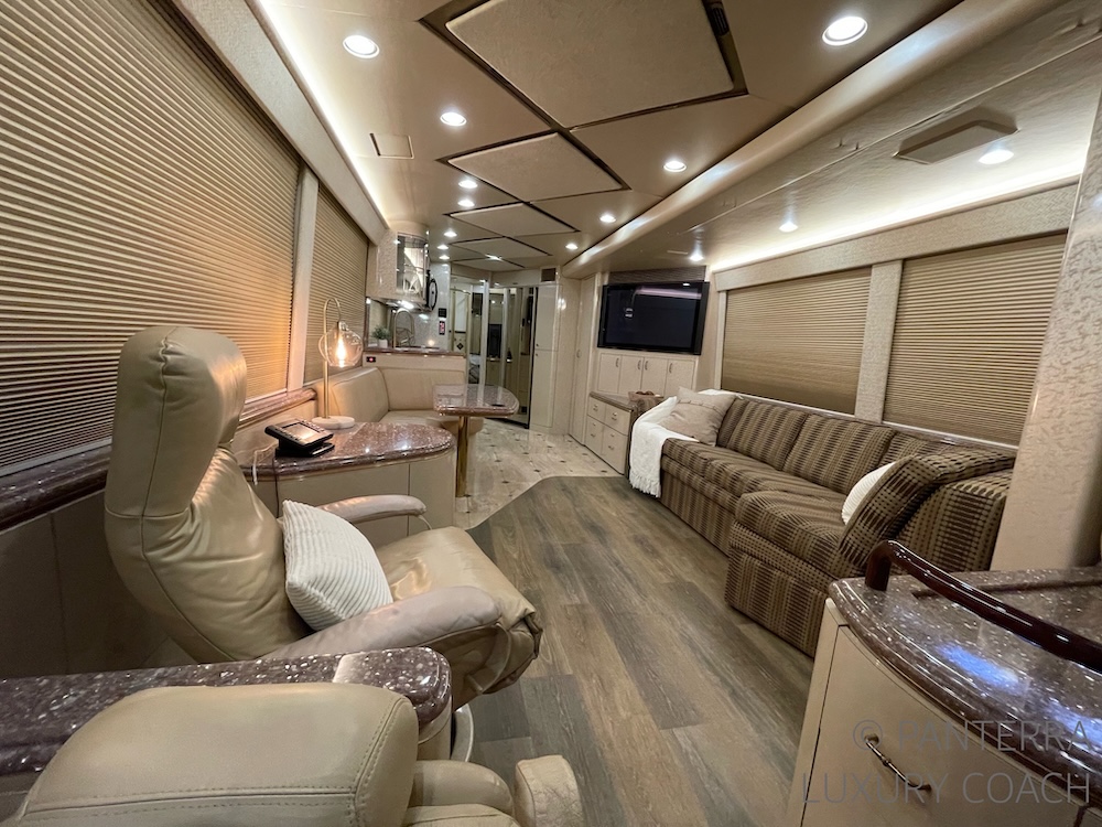 2005 Prevost  Marathon H3-45 For Sale