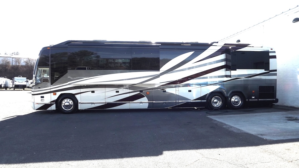 2005 Prevost  Millennium H3-45 For Sale