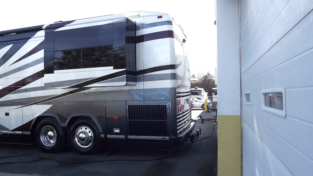 2005 Prevost  Millennium H3-45 For Sale