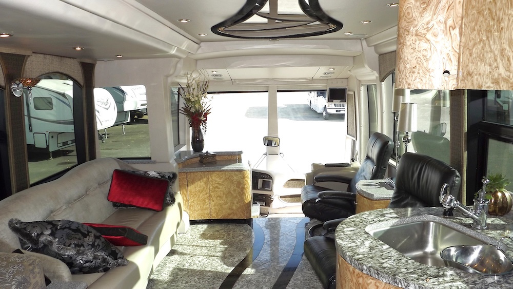 2005 Prevost  Millennium H3-45 For Sale