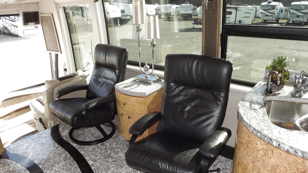 2005 Prevost  Millennium H3-45 For Sale