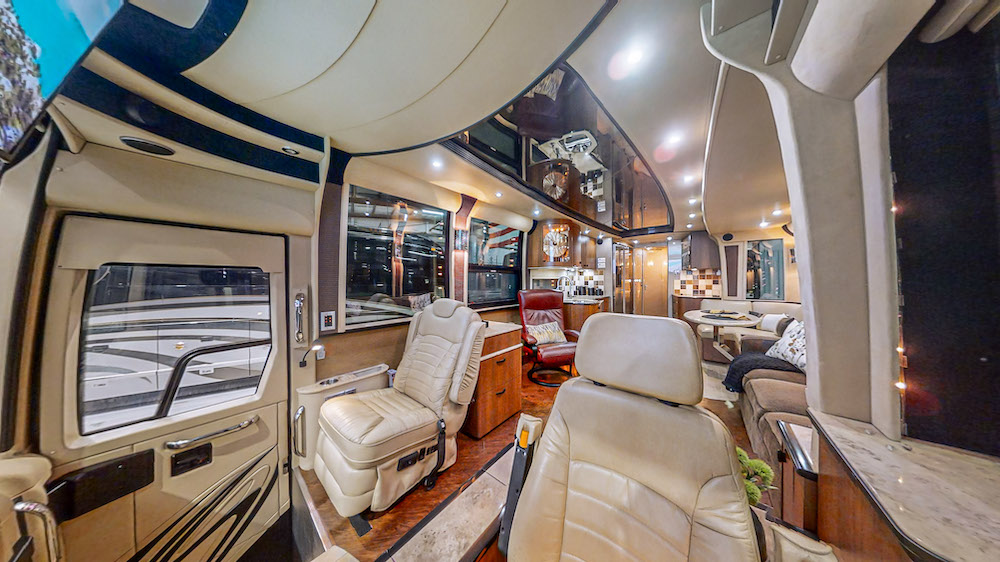 2006 Prevost Legendary XLII H3-45 For Sale