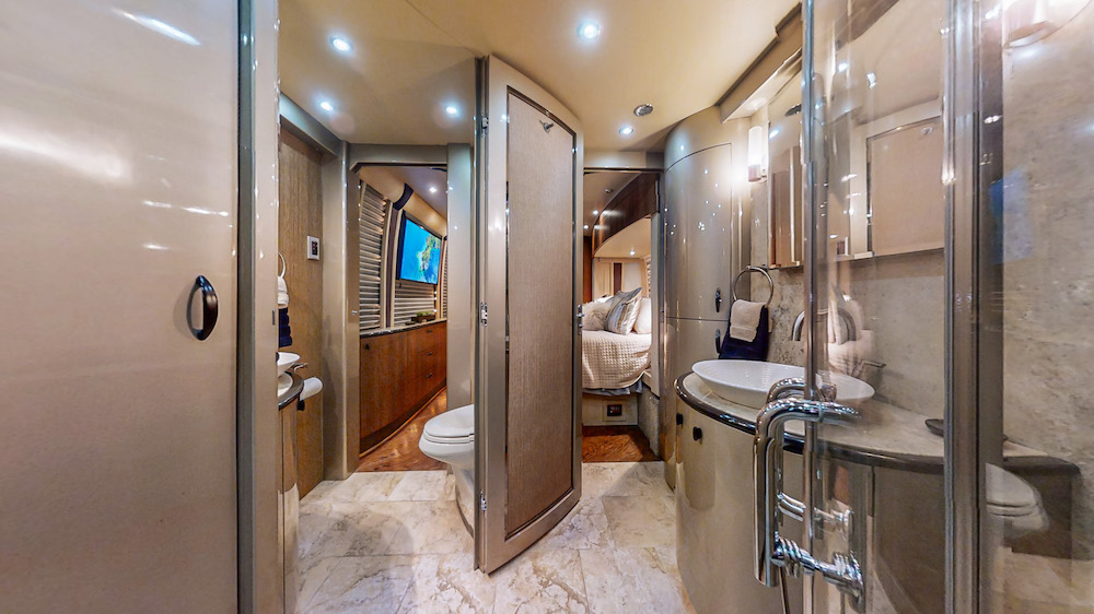 2006 Prevost Legendary XLII H3-45 For Sale