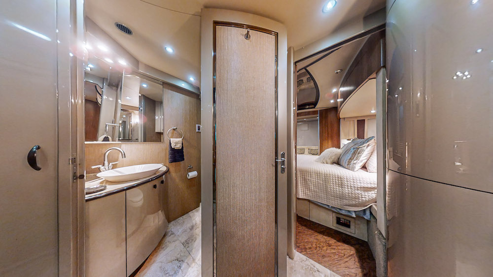 2006 Prevost Legendary XLII H3-45 For Sale