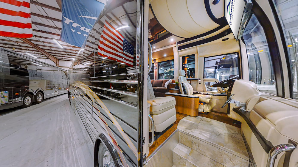 2006 Prevost Legendary XLII H3-45 For Sale