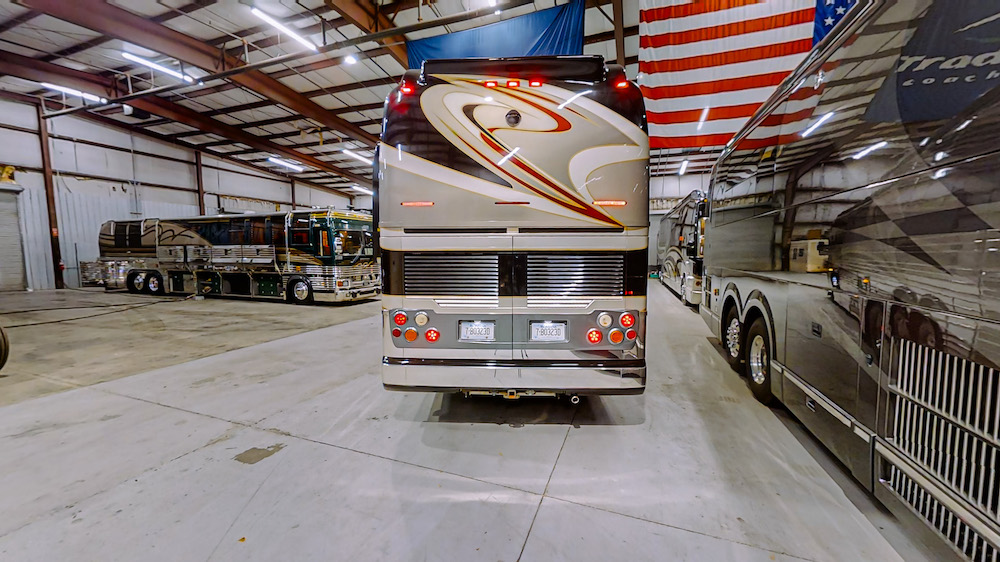 2006 Prevost Legendary XLII H3-45 For Sale