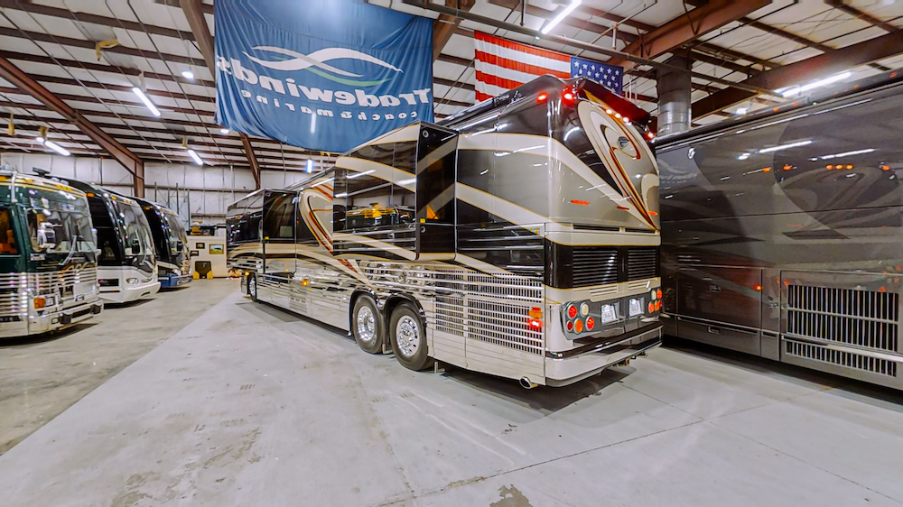 2006 Prevost Legendary XLII H3-45 For Sale