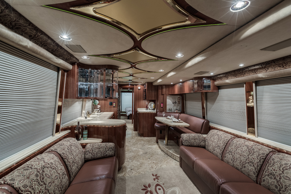 2006 Prevost Marathon XLII For Sale