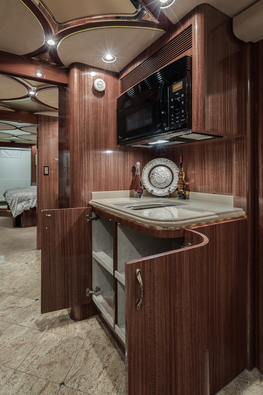 2006 Prevost Marathon XLII For Sale