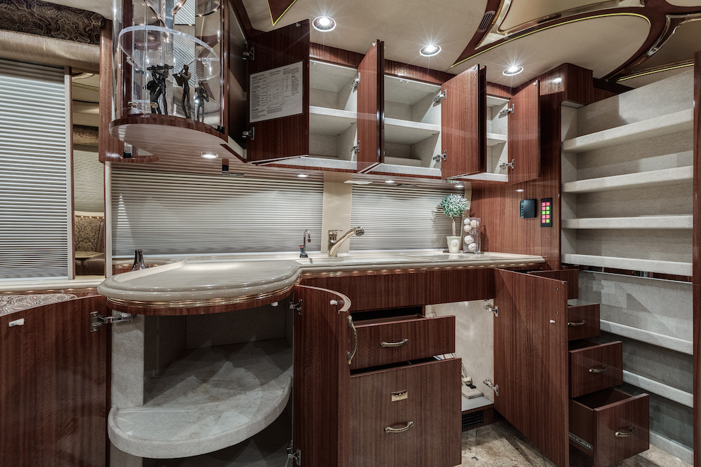 2006 Prevost Marathon XLII For Sale