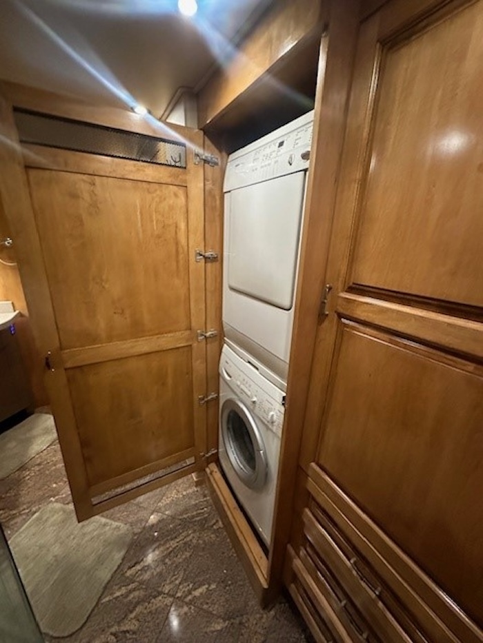 2006 Prevost Royale XLII For Sale