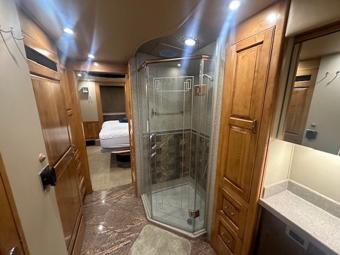 2006 Prevost Royale XLII For Sale