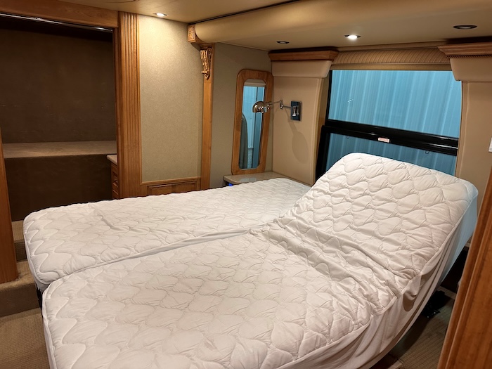 2006 Prevost Royale XLII For Sale