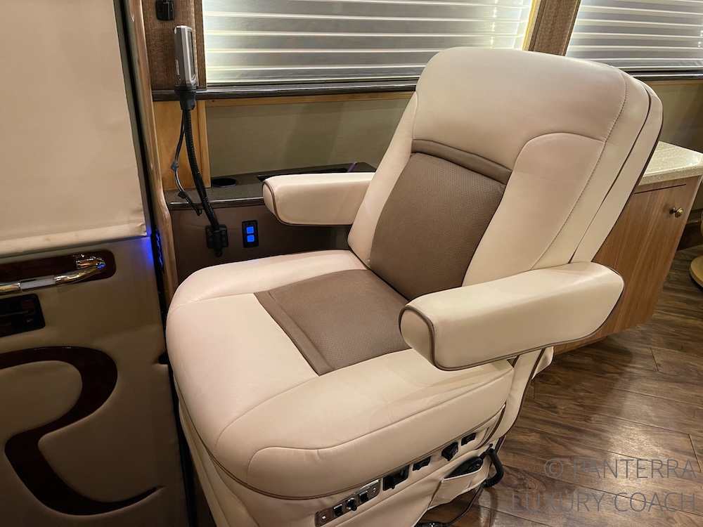 2006 Prevost Royale XLII For Sale