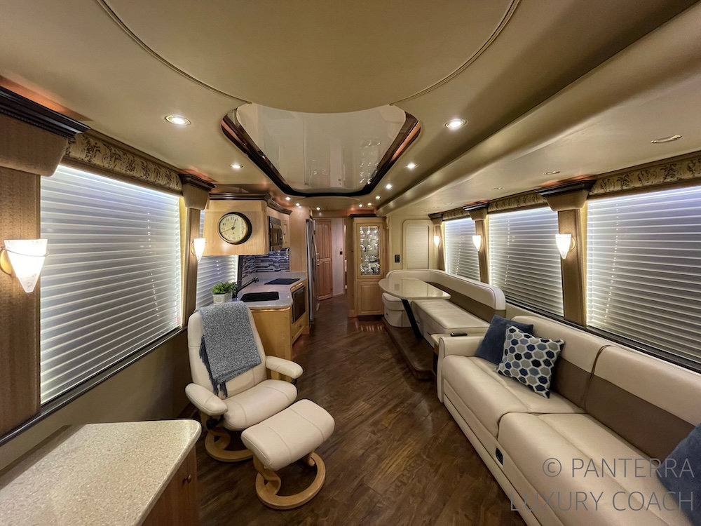 2006 Prevost Royale XLII For Sale