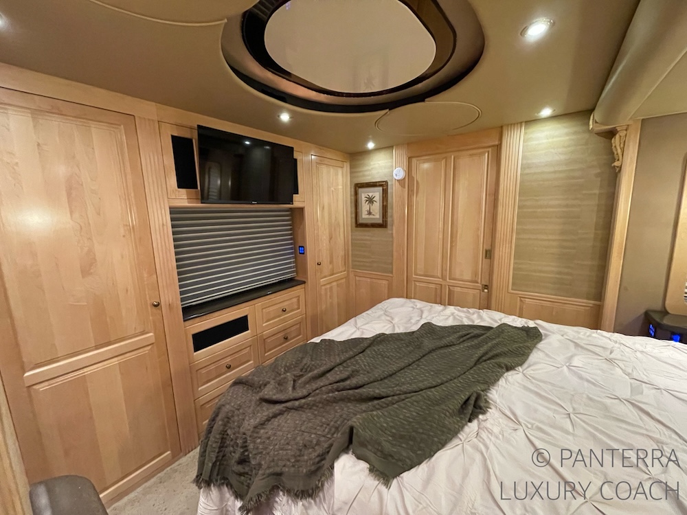 2006 Prevost Royale XLII For Sale