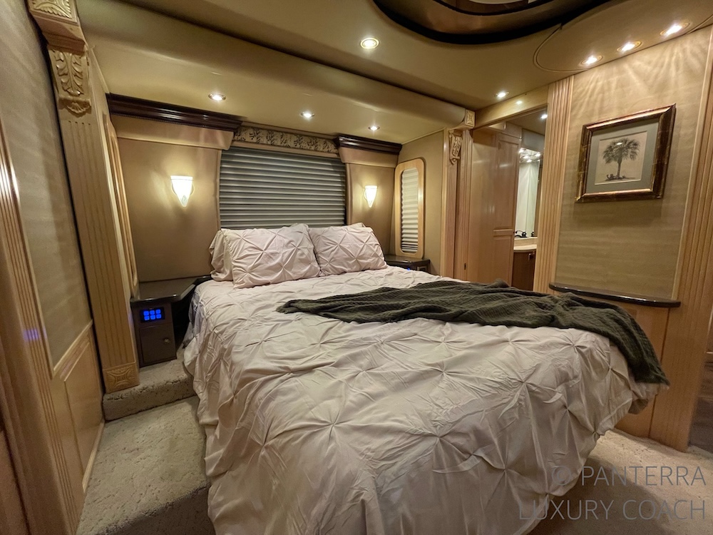 2006 Prevost Royale XLII For Sale