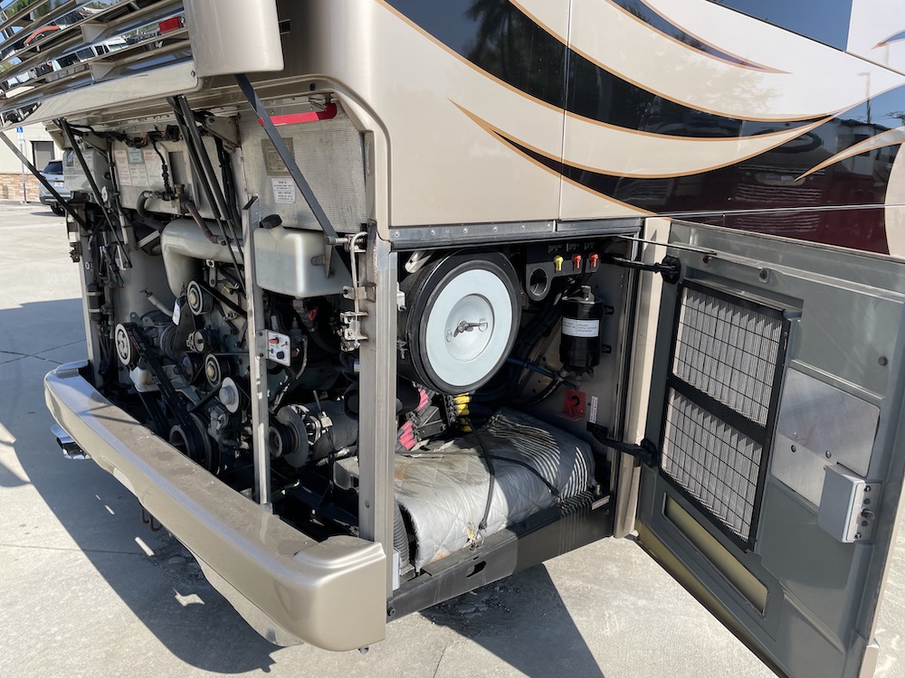 2008 Prevost Parliament H3-45 For Sale