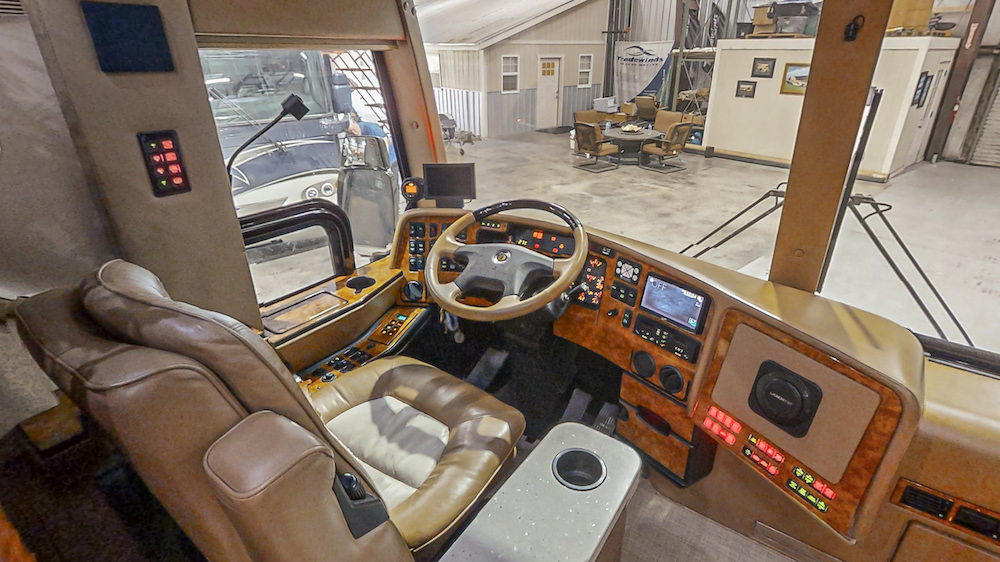 2009 Prevost Featherlite H3-45 For Sale