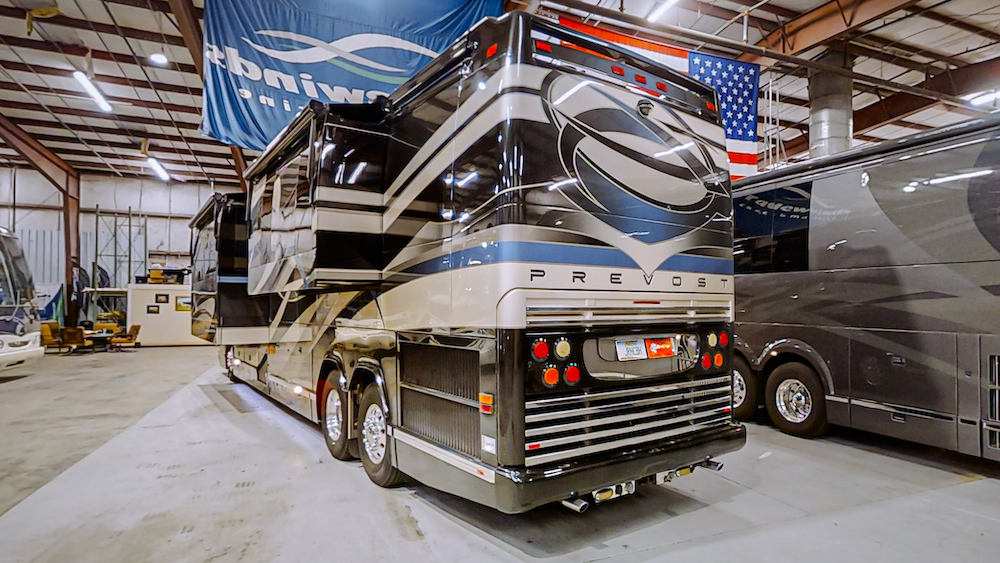 2009 Prevost Featherlite H3-45 For Sale