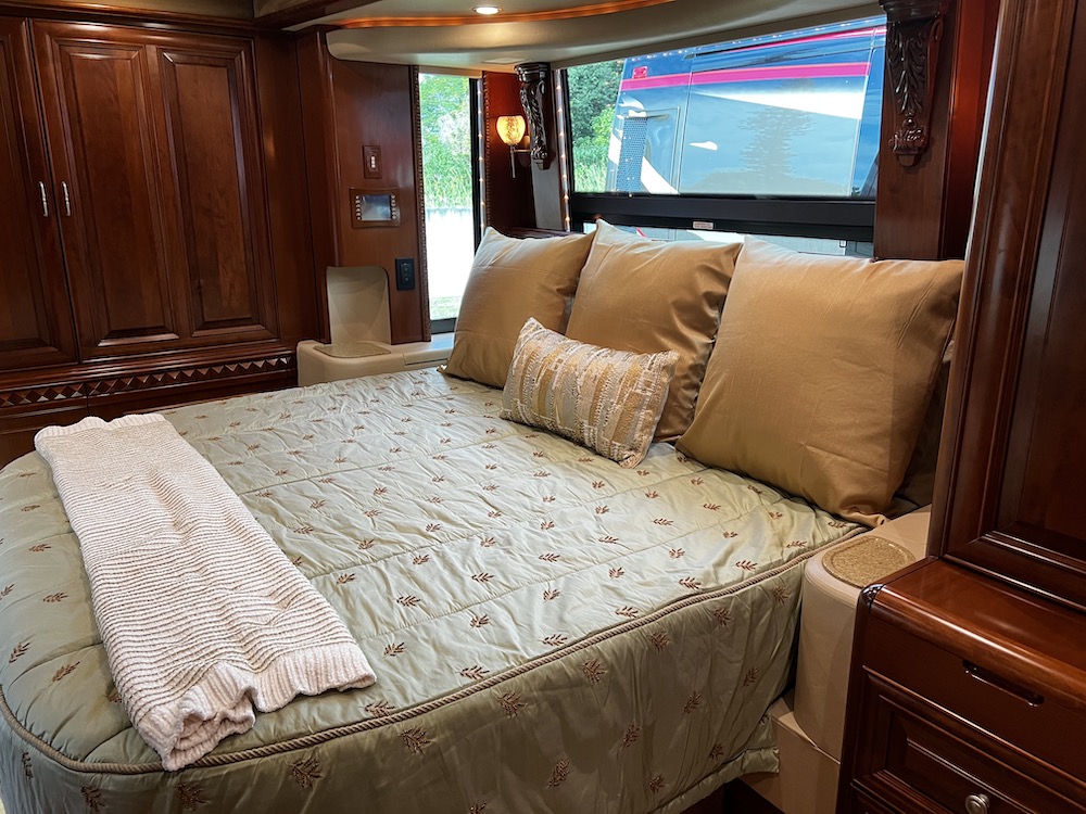 2009 Prevost Liberty H3-45 For Sale