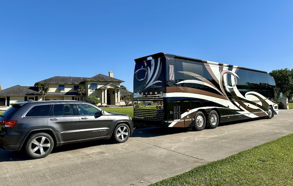 2010 Prevost Millennium  H3-45 For Sale