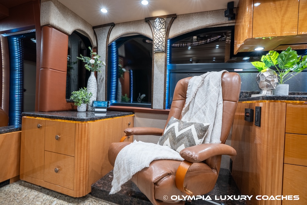 2013 Prevost Millennium H3-45 For Sale