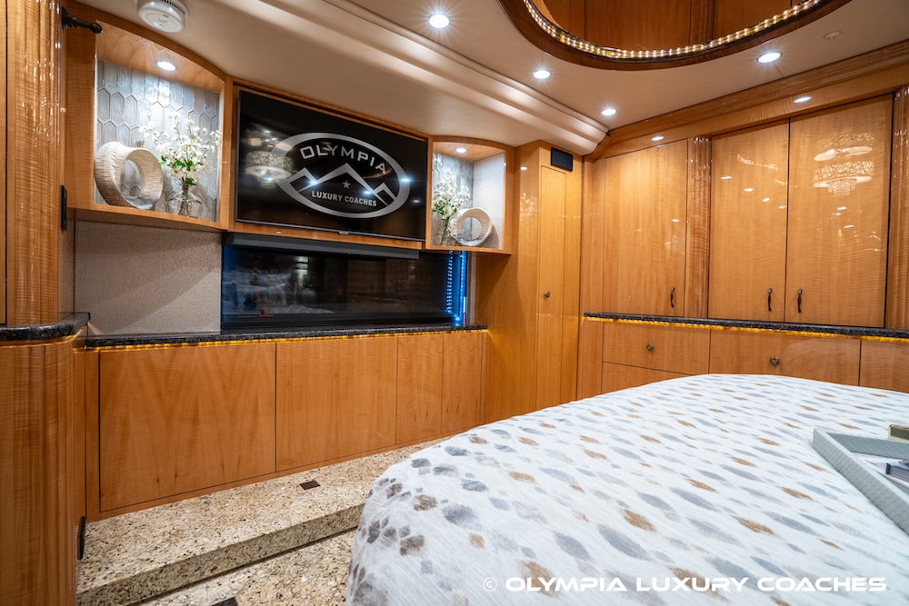 2013 Prevost Millennium H3-45 For Sale