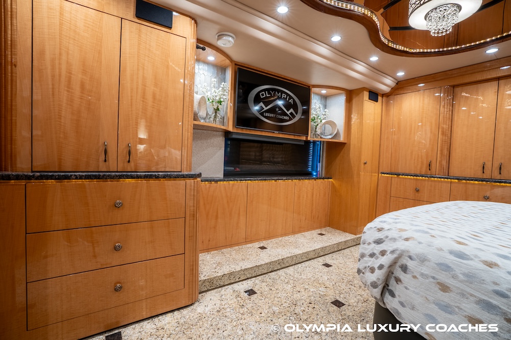 2013 Prevost Millennium H3-45 For Sale