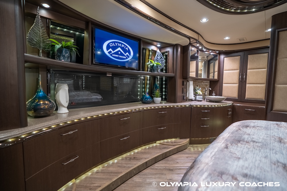 2015 Prevost  Liberty H3-45 For Sale