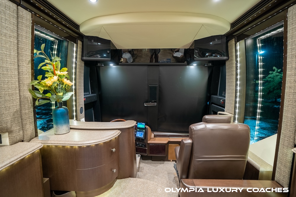 2015 Prevost  Liberty H3-45 For Sale