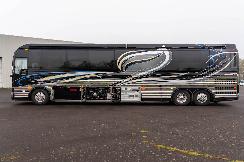 2016 Prevost Marathon X3 For Sale