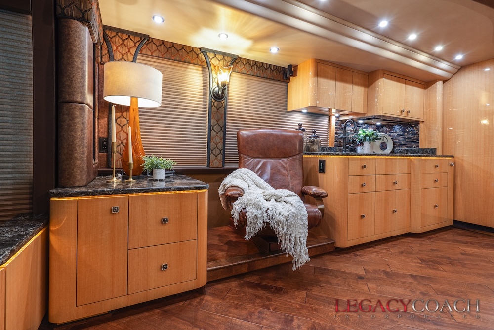 2016 Prevost  Millennium H3-45 For Sale