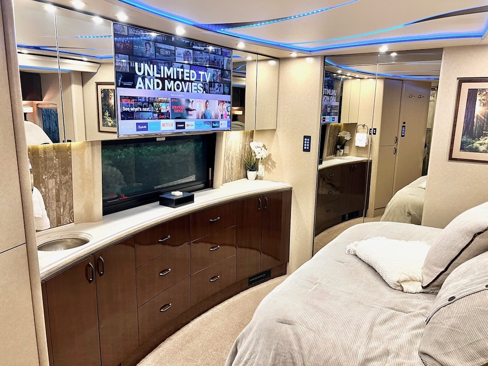 2018 Prevost Marathon X3 For Sale